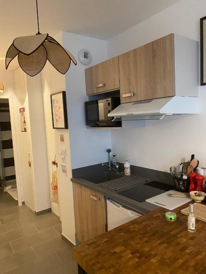 Joli Petit Nid Douillet En Centre Ville La Rochelle  Exterior foto